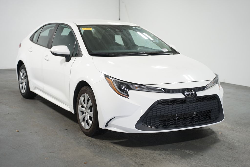 2022 Toyota Corolla LE 3