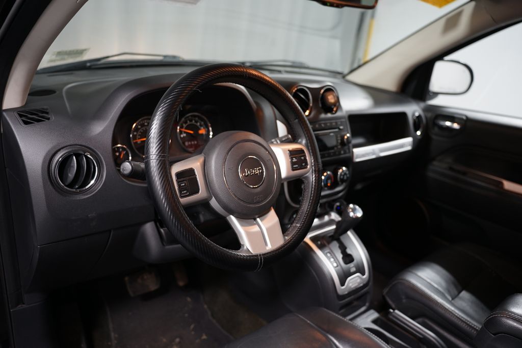 Thumbnail: 2017 Jeep Compass - 7
