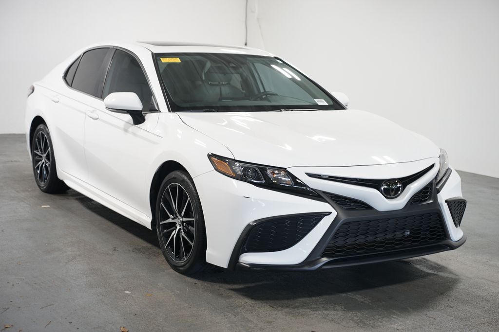 Thumbnail: 2024 Toyota Camry - 3