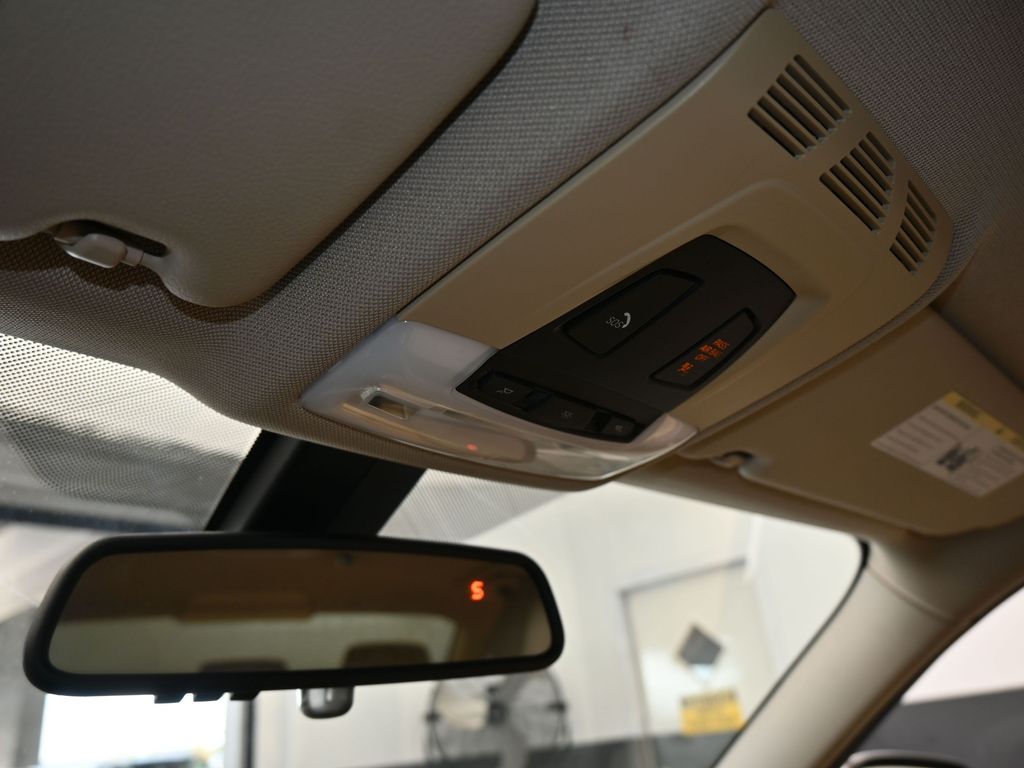 Used 2015 Alpine White BMW 328i image 20