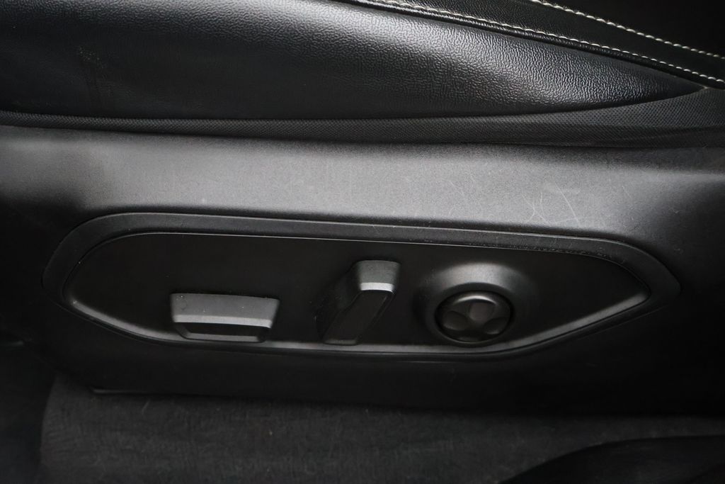 Thumbnail: 2024 Jeep Grand Cherokee L - 31