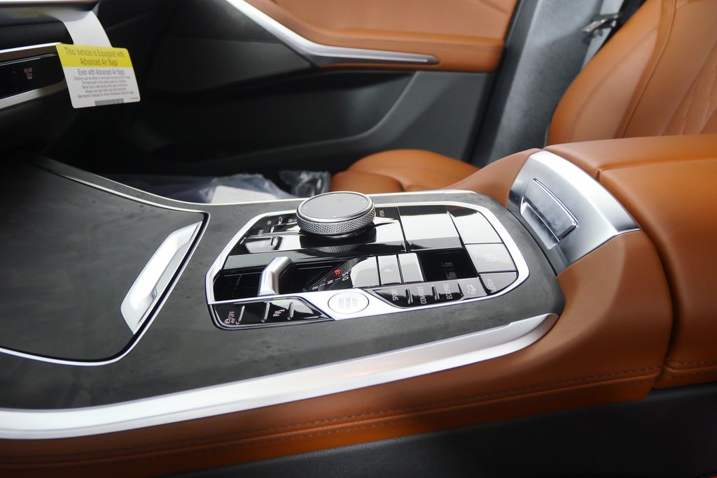 Thumbnail: 2026 BMW X5 - 22