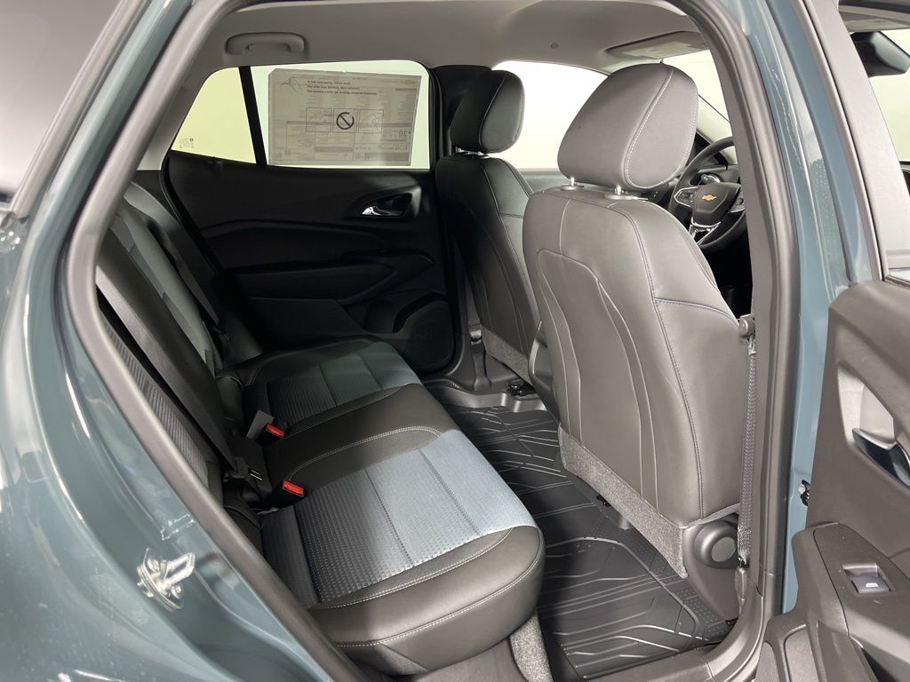 Thumbnail: 2025 Chevrolet Trax - 11