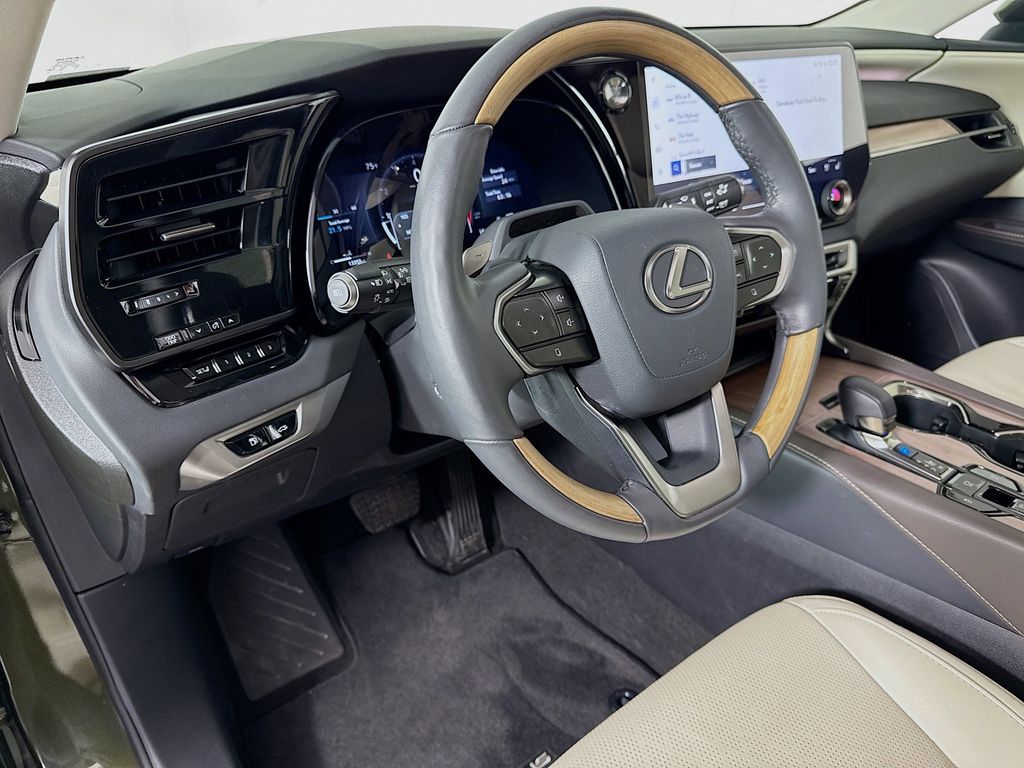 Thumbnail: 2025 Lexus RX - 9