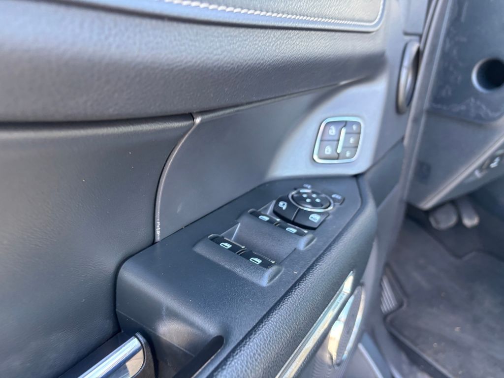 Used Car 2024 Ford Expedition  Xlt For Sale Under $50,000 In Austin, Texas