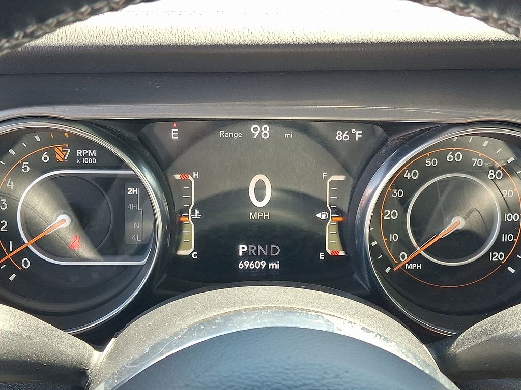 2022 Jeep Wrangler — photo 21