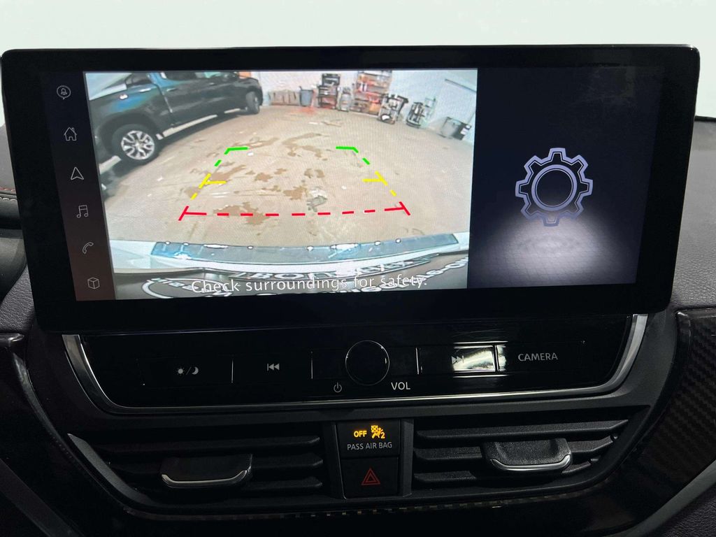 Certified Used 2023 Pearl White Tricoat Nissan 2.5 SR image 15