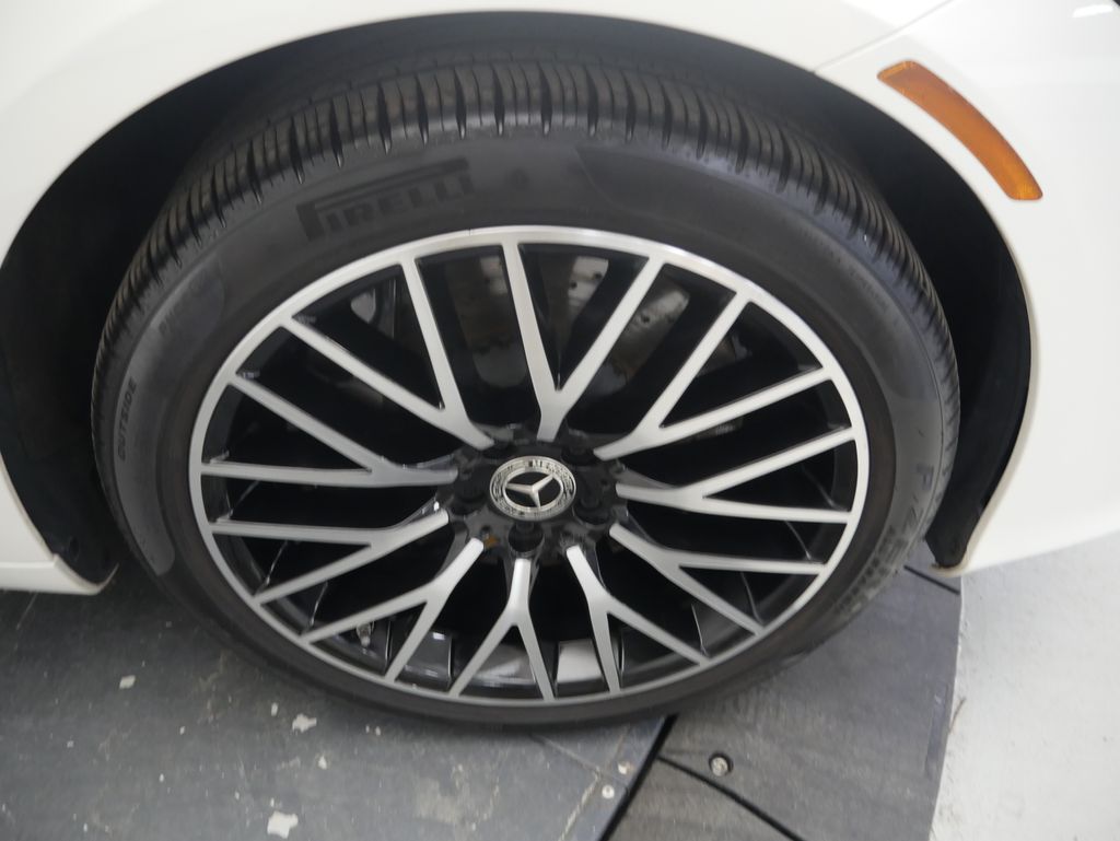 Thumbnail: 2022 Mercedes-Benz S-Class - 15