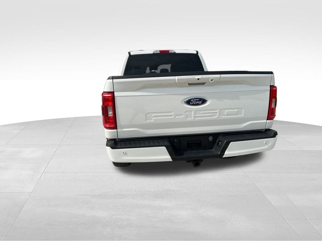 2023 Oxford White Ford F-150 XLT RWD Truck