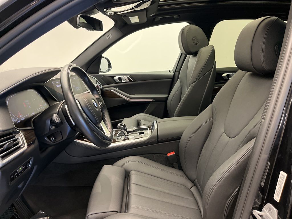 Thumbnail: 2021 BMW X5 - 12
