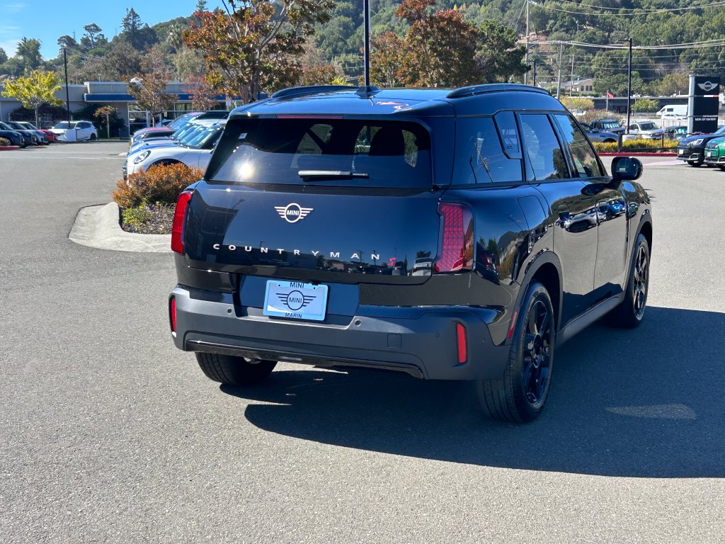 Thumbnail: 2027 MINI Cooper Countryman - 5