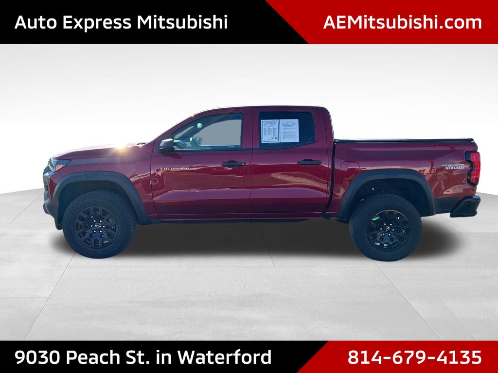 2024 Chevrolet Colorado Trail Boss - 3