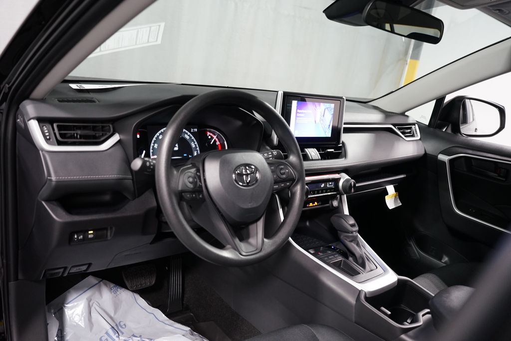 Thumbnail: 2025 Toyota RAV4 - 11