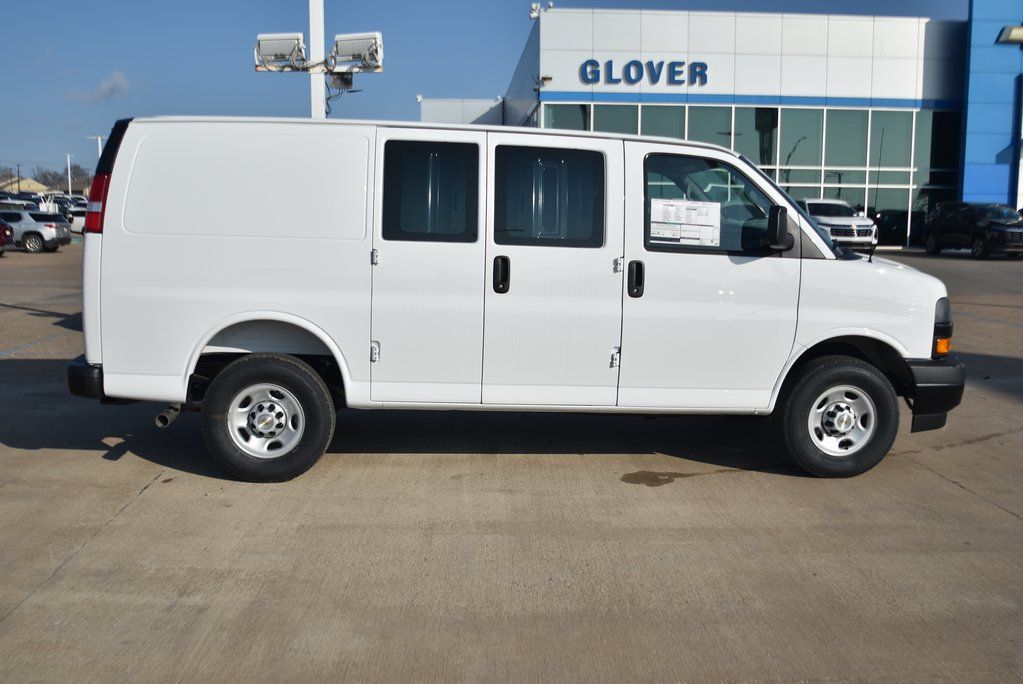 2026 Chevrolet Express Cargo 2500 RWD