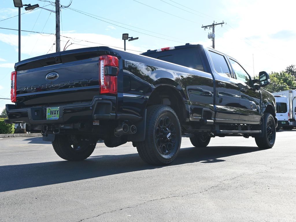 2025 Ford F-350 Super Duty Lariat