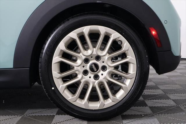 Thumbnail: 2026 MINI Cooper - 10