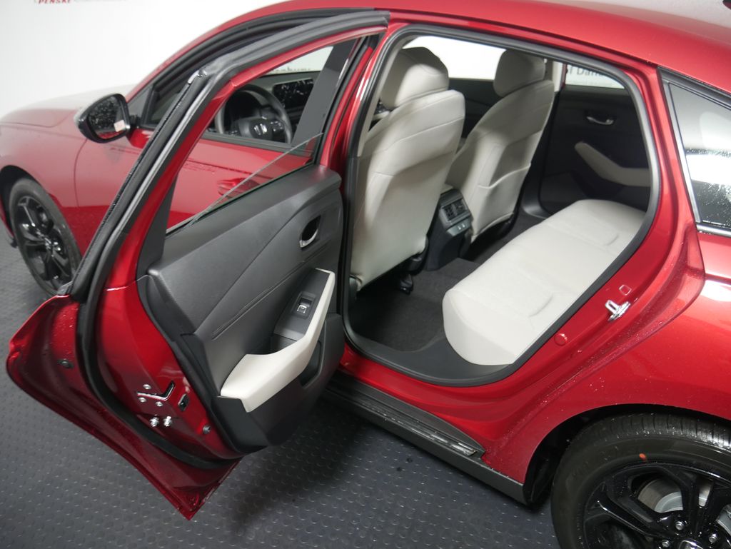 Thumbnail: 2025 Honda Accord - 9