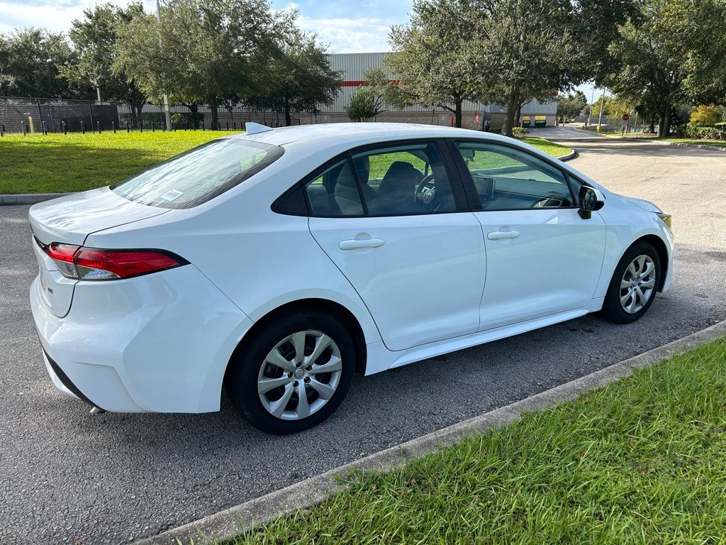 Thumbnail: 2021 Toyota Corolla - 5