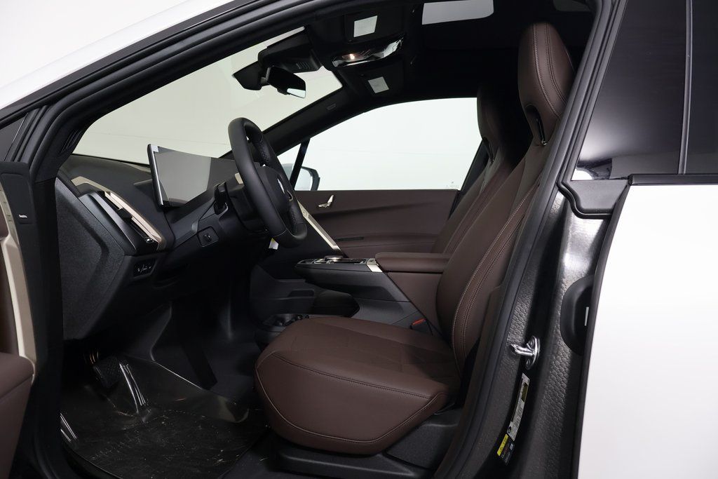 Thumbnail: 2026 BMW iX - 5