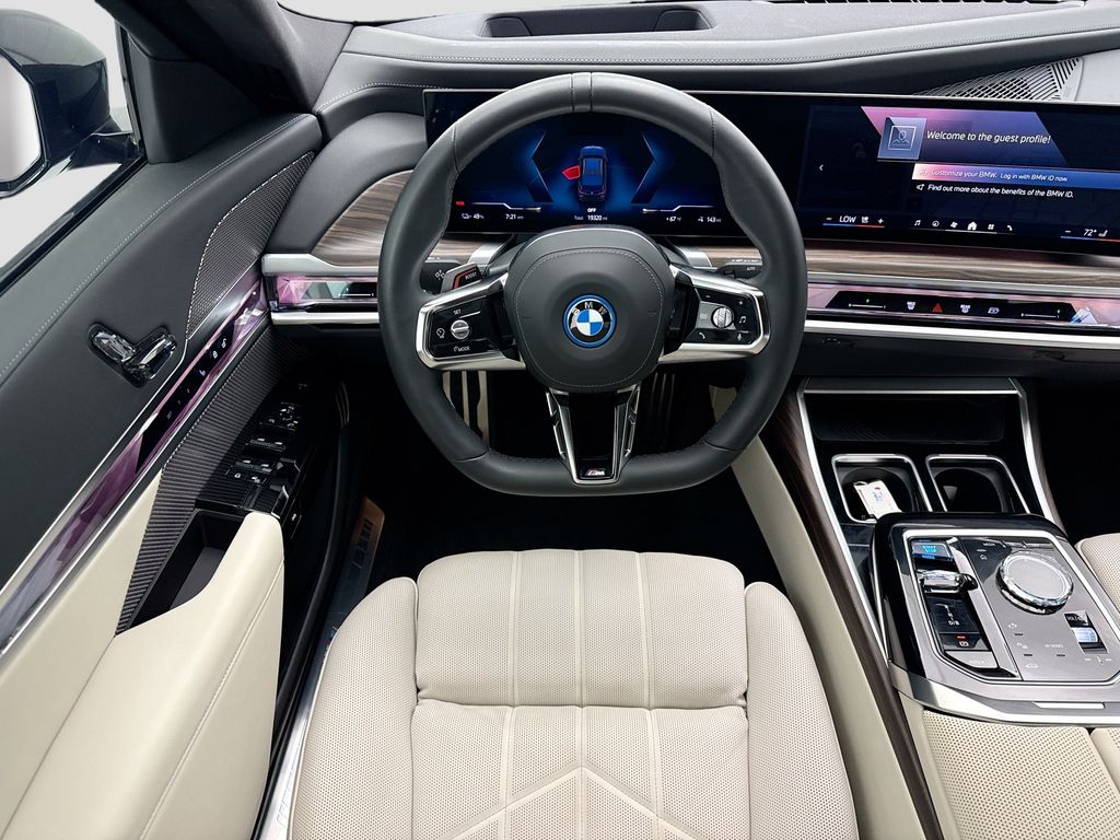Thumbnail: 2023 BMW i7 - 10