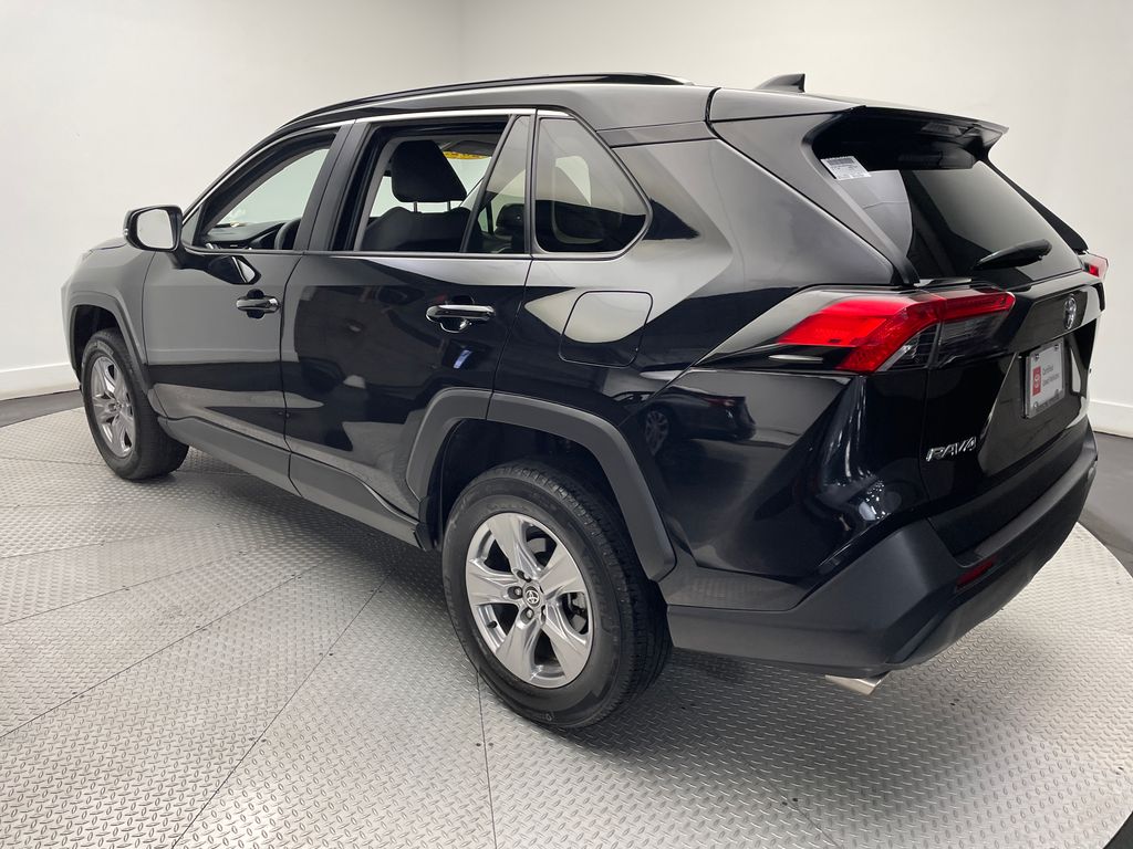 2023 Toyota RAV4 XLE 7