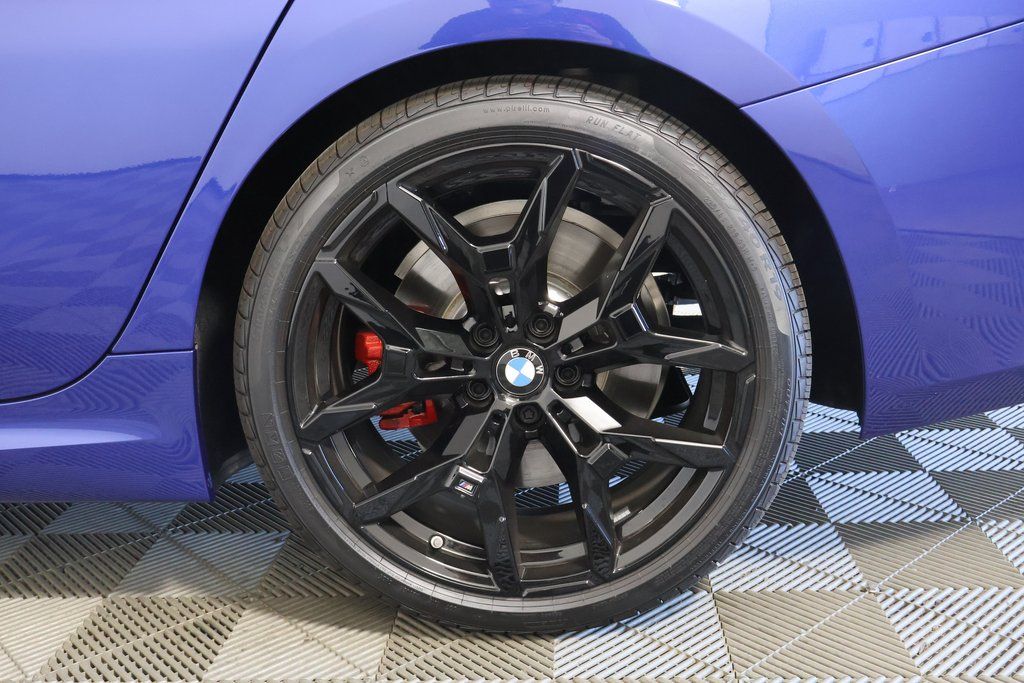 Thumbnail: 2026 BMW 3 Series - 10