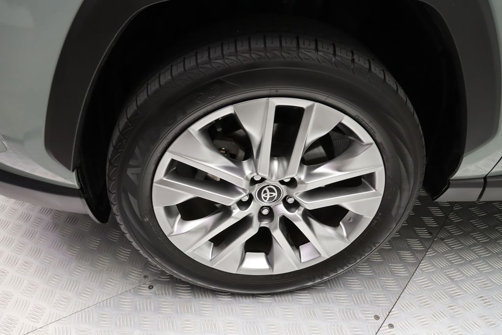 Thumbnail: 2023 Toyota RAV4 - 4