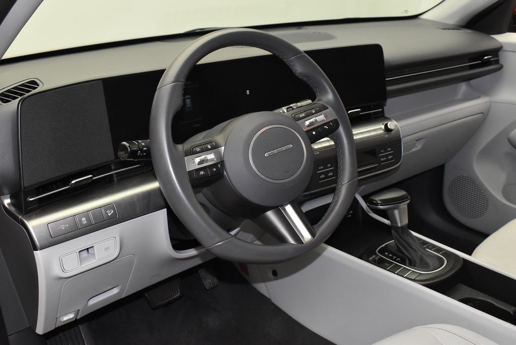 2025 Hyundai Kona SEL 14
