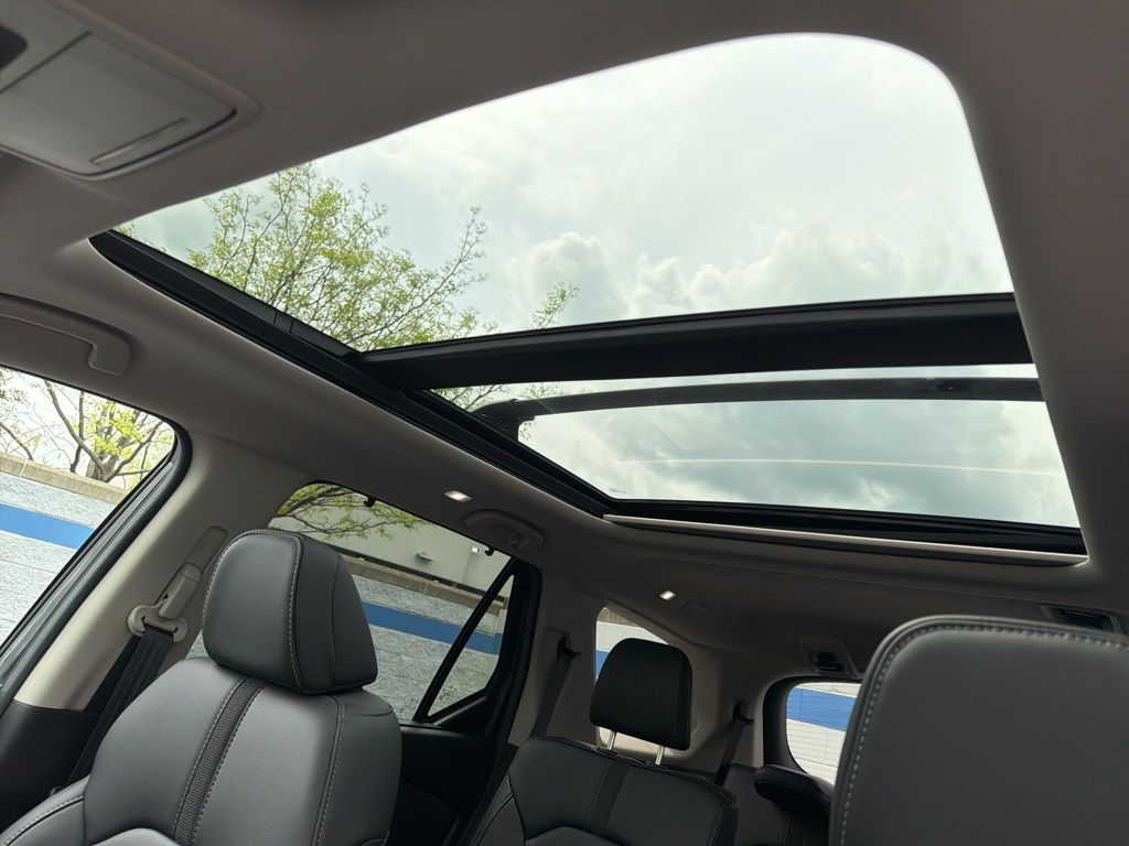 Thumbnail: 2025 Honda Pilot - 11