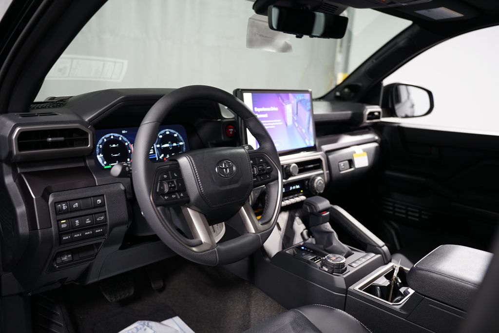 2025 Toyota 4Runner TRD Off Road 12