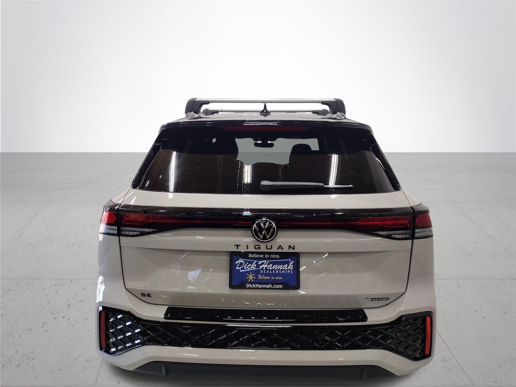 2026 Volkswagen Tiguan 2.0T SE R-Line Black