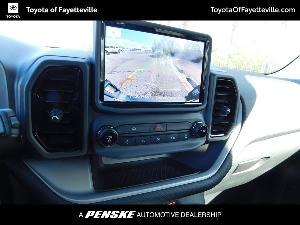 Thumbnail: 2021 Ford Bronco Sport - 10