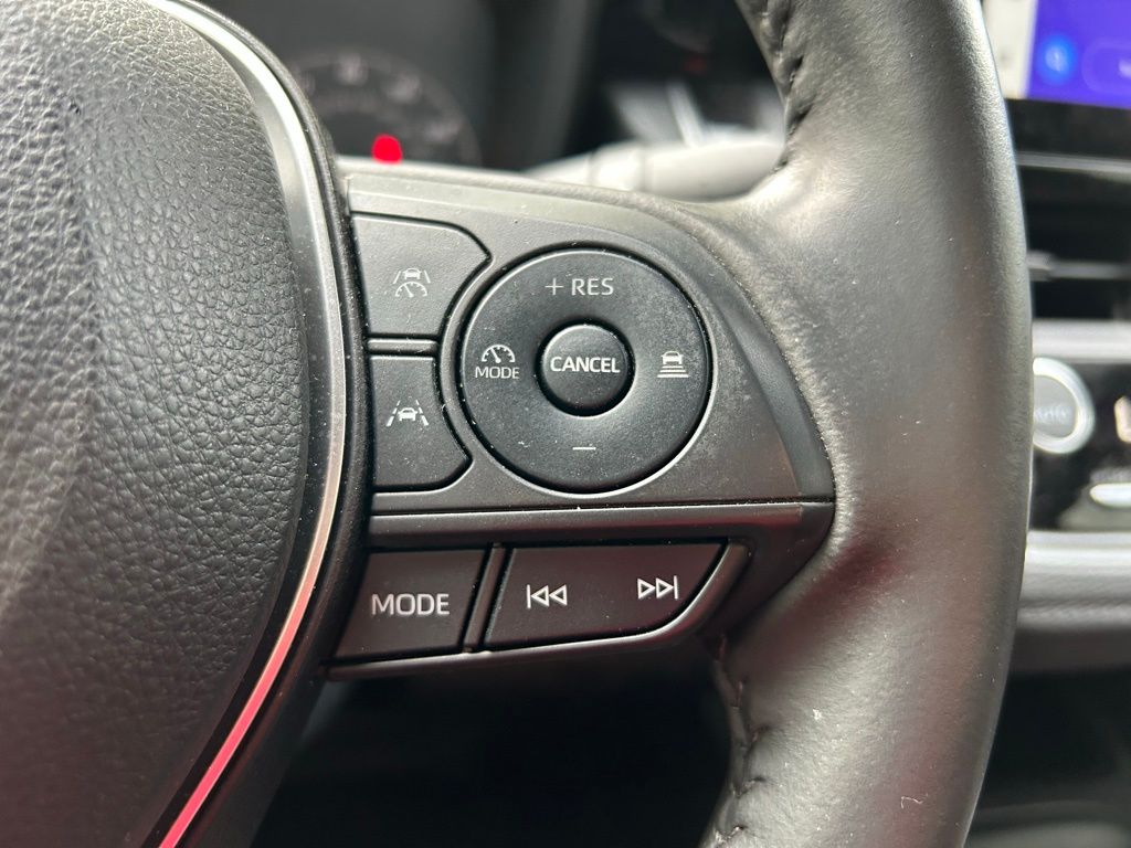 Thumbnail: 2023 Toyota Corolla - 17