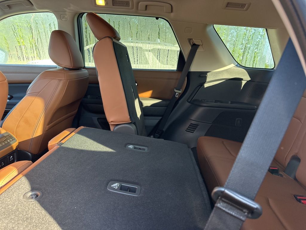 2024 Gun Metallic Nissan Pathfinder Platinum 4X4 SUV