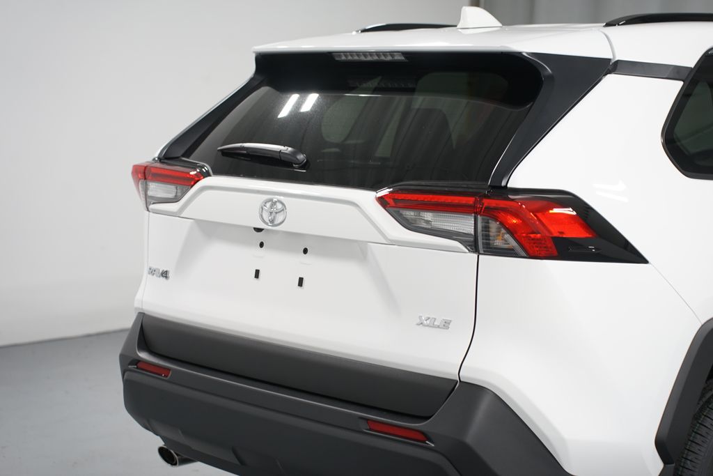 Thumbnail: 2025 Toyota RAV4 - 9