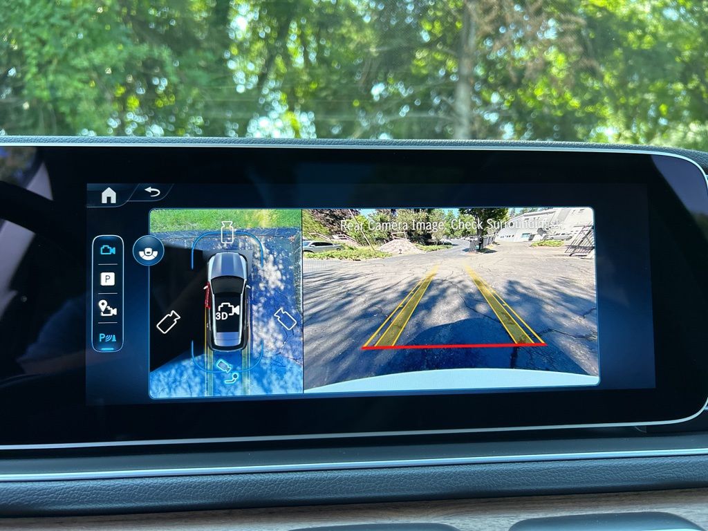 Thumbnail: 2026 Mercedes-Benz GLE - 16