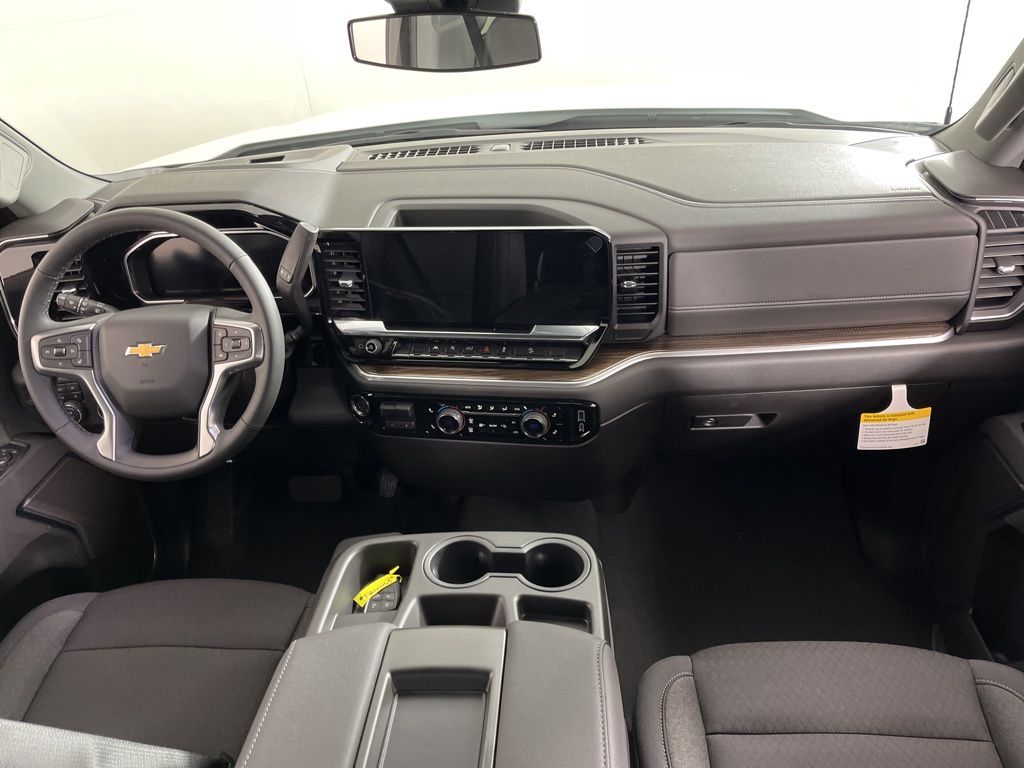 Thumbnail: 2026 Chevrolet Silverado 1500 - 15