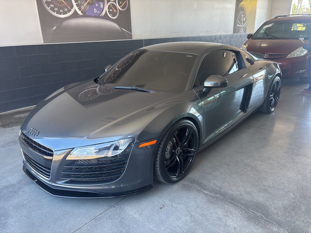 Daytona Gray Pearl 2008 Audi R8 4.2 quattro R Tronic Coupe AWD Coupe 6-Speed Automatic