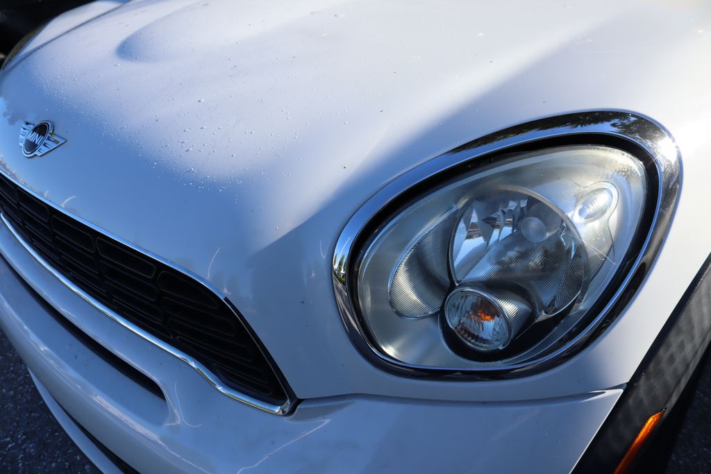 Thumbnail: 2014 MINI Cooper Countryman - 3