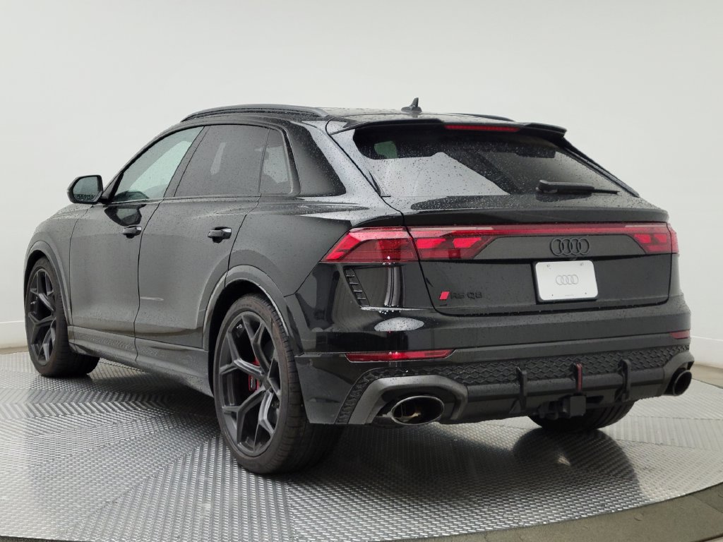 Thumbnail: 2026 Audi RS Q8 - 6