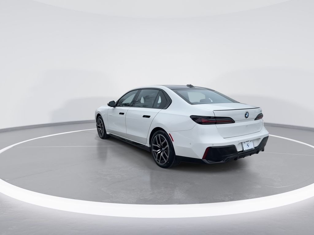 Thumbnail: 2023 BMW 7 Series - 6