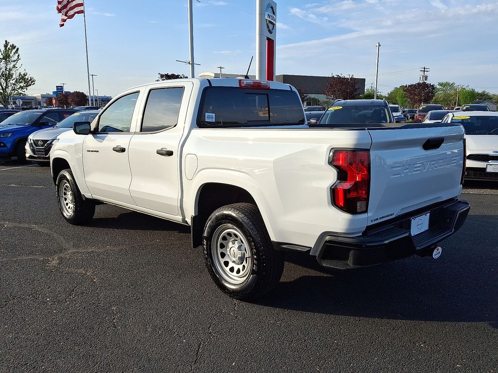 Thumbnail: 2024 Chevrolet Colorado - 4