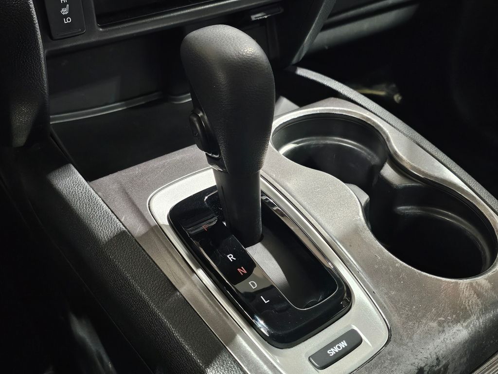 Used 2017  Honda EX-L image 30