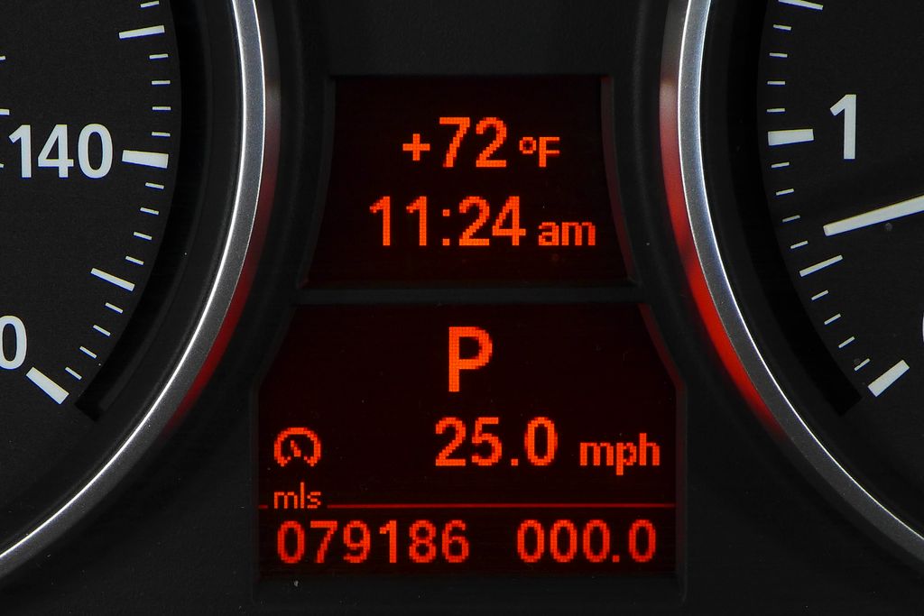 Thumbnail: 2015 BMW X1 - 32