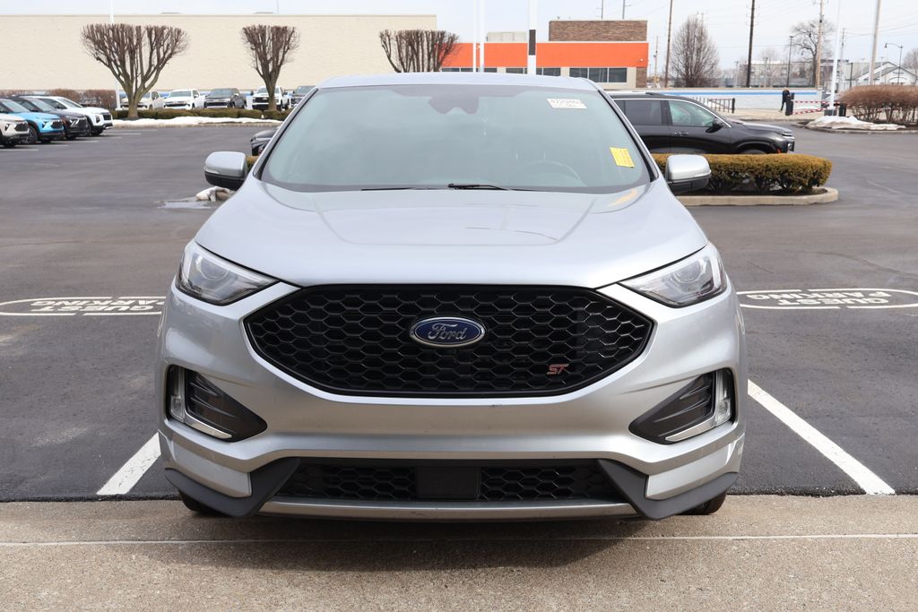 Thumbnail: 2023 Ford Edge - 2