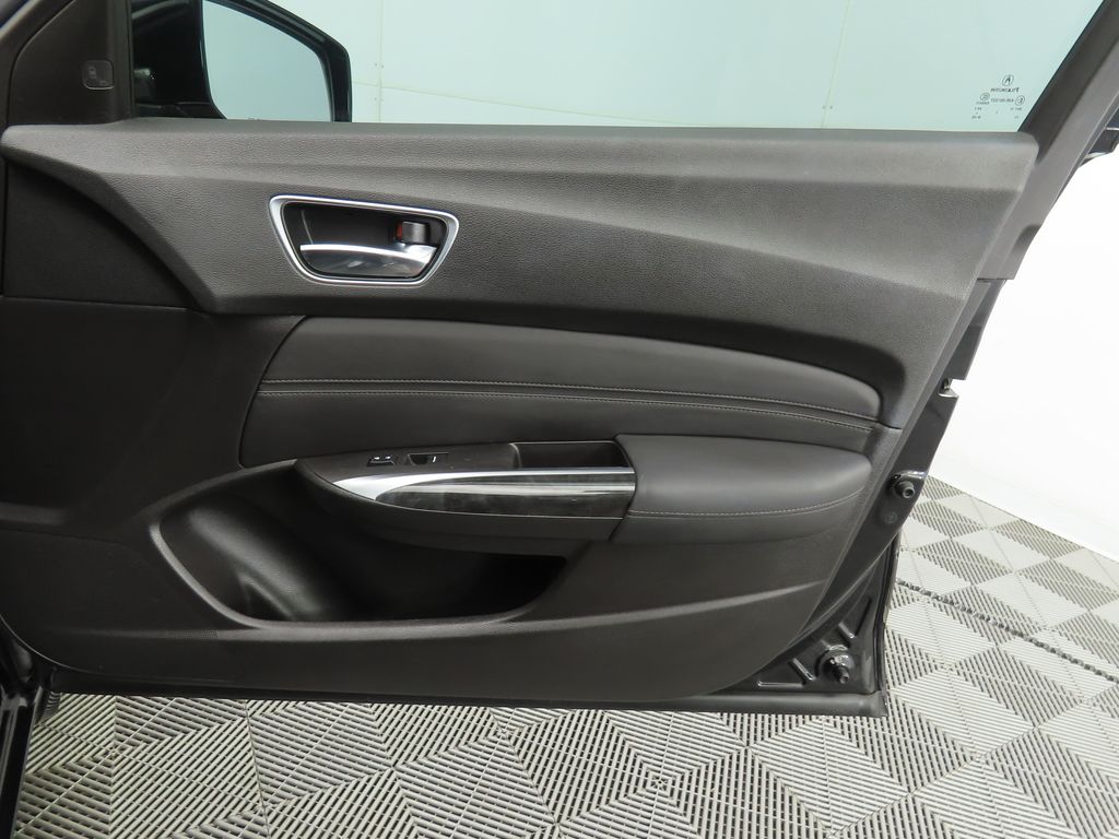 Thumbnail: 2018 Acura TLX - 25