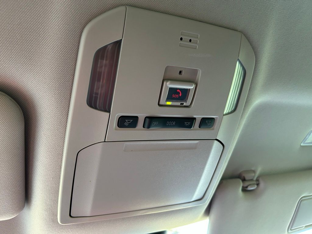 2023 Toyota Highlander LE 30