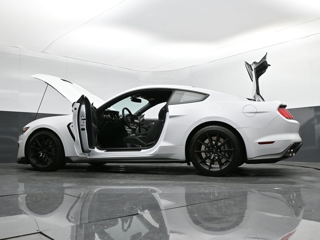 2017 Ford Shelby GT350 