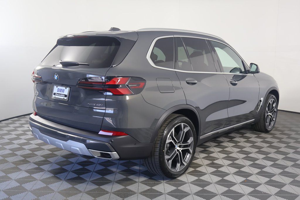 Thumbnail: 2026 BMW X5 - 2