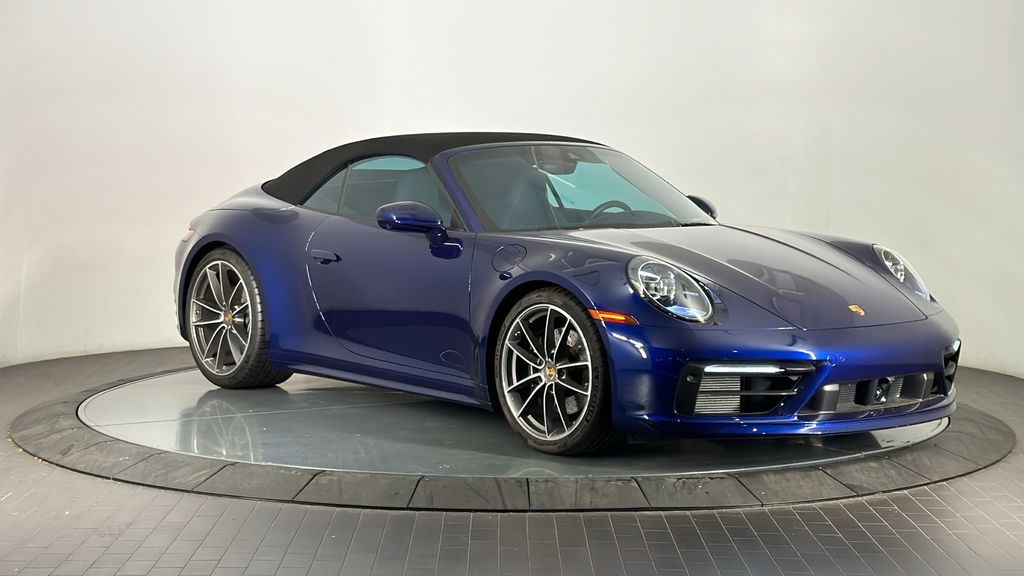 2024 Porsche 911 Carrera 4S 9